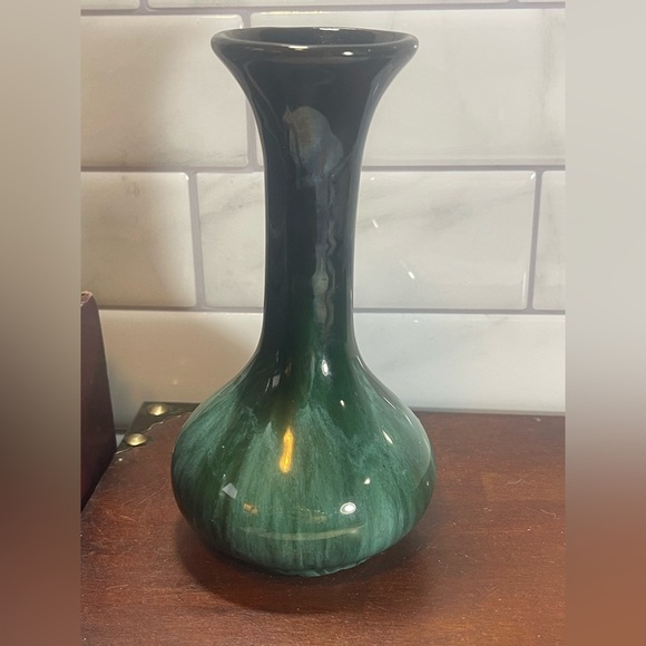 Vintage Bud Vase Green Dipped Blue Mountain Pottery Ontario Canada Collectible - Picture 2 of 8